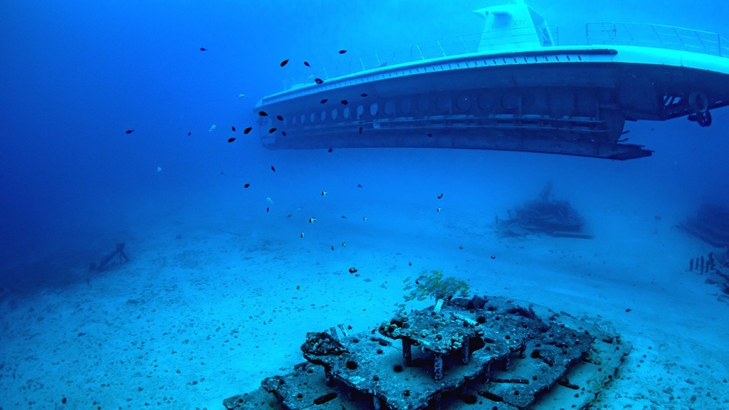 Submarine Tour